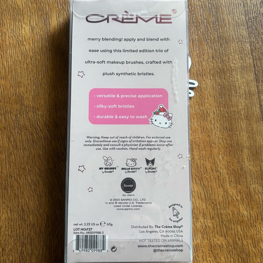 Crème Shop Hello Kitty Wonder Trio Brush Set - Picture 2 of 3